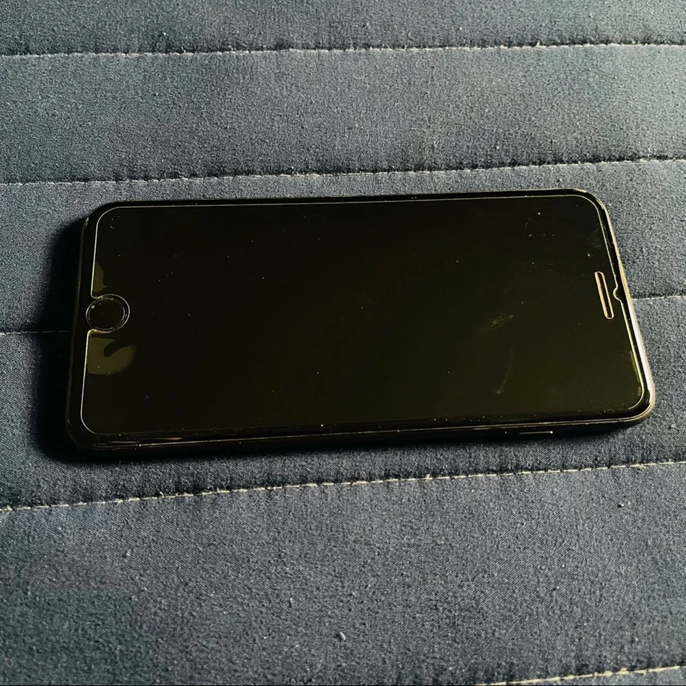IPHONE 8 PLUS BLACK